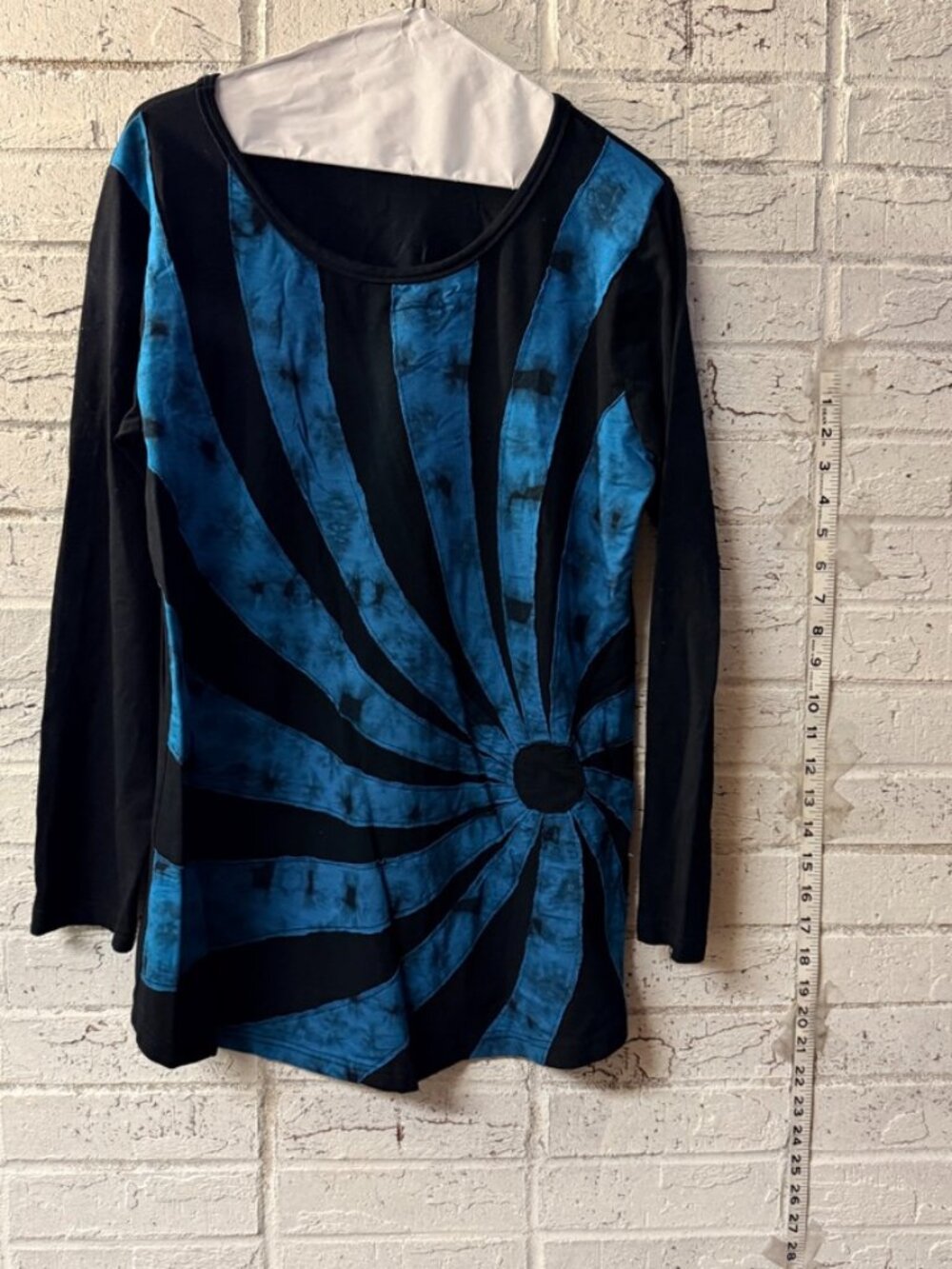 Greater Good Blue & Black Tie Dye Swirl Top | Boho Artsy Long Sleeve | L/XL